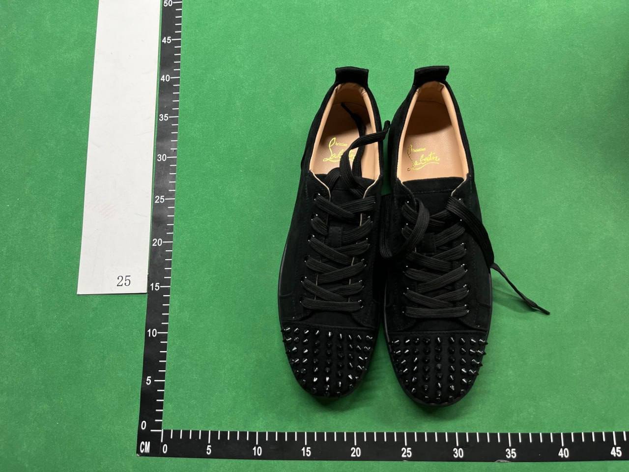 H1 New Low-top Casual All-match Sneakers with Red Sole