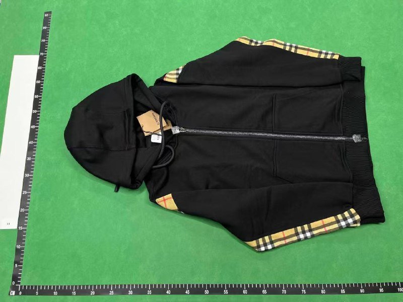 BURBERRY hoodie /BURBERRY sweater  Plaid Hoodie