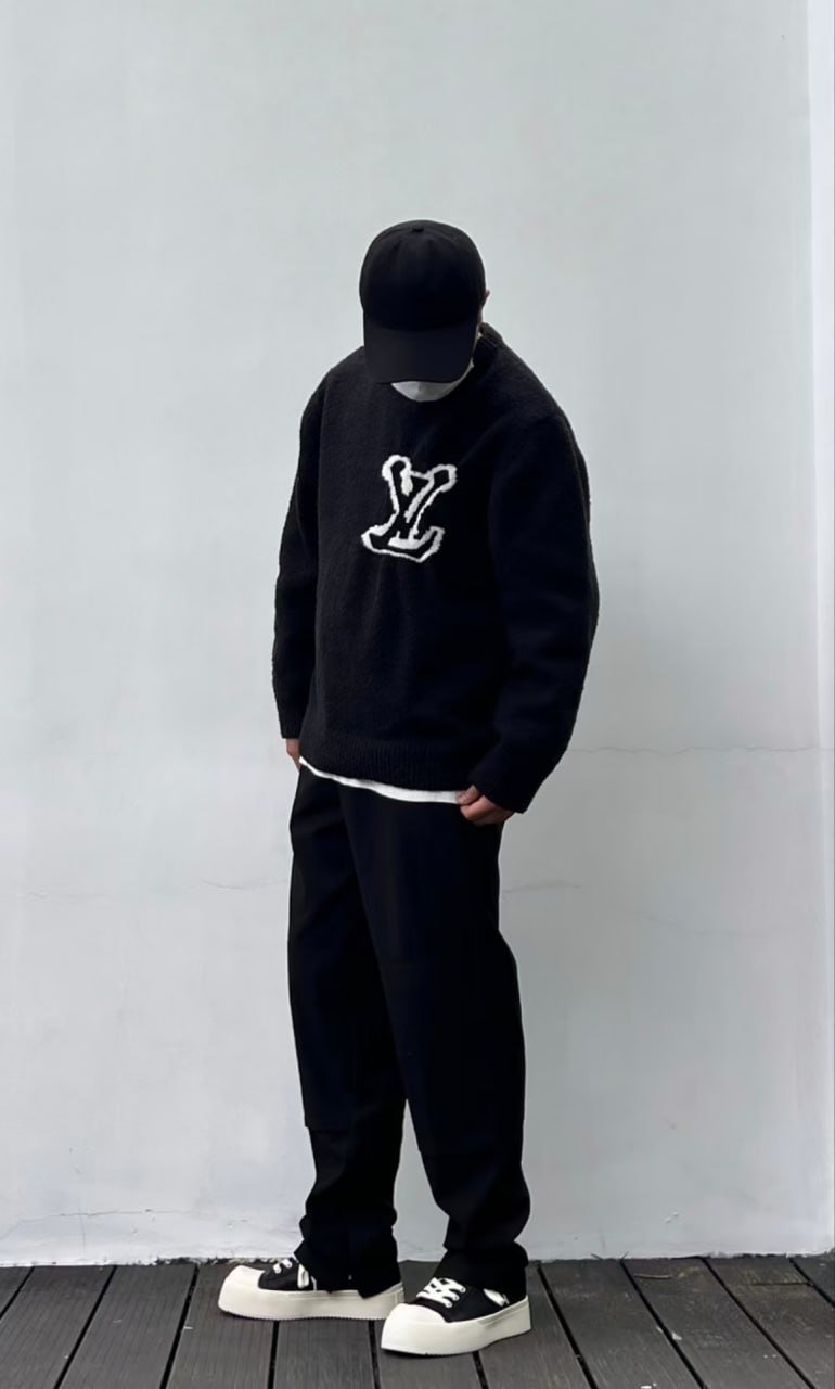 LV Louis Vuitton Sweater New fashion trend Joker sweater 002