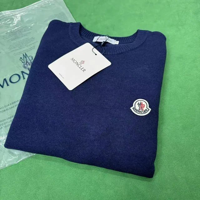 Moncler pullover sweater M Sweater