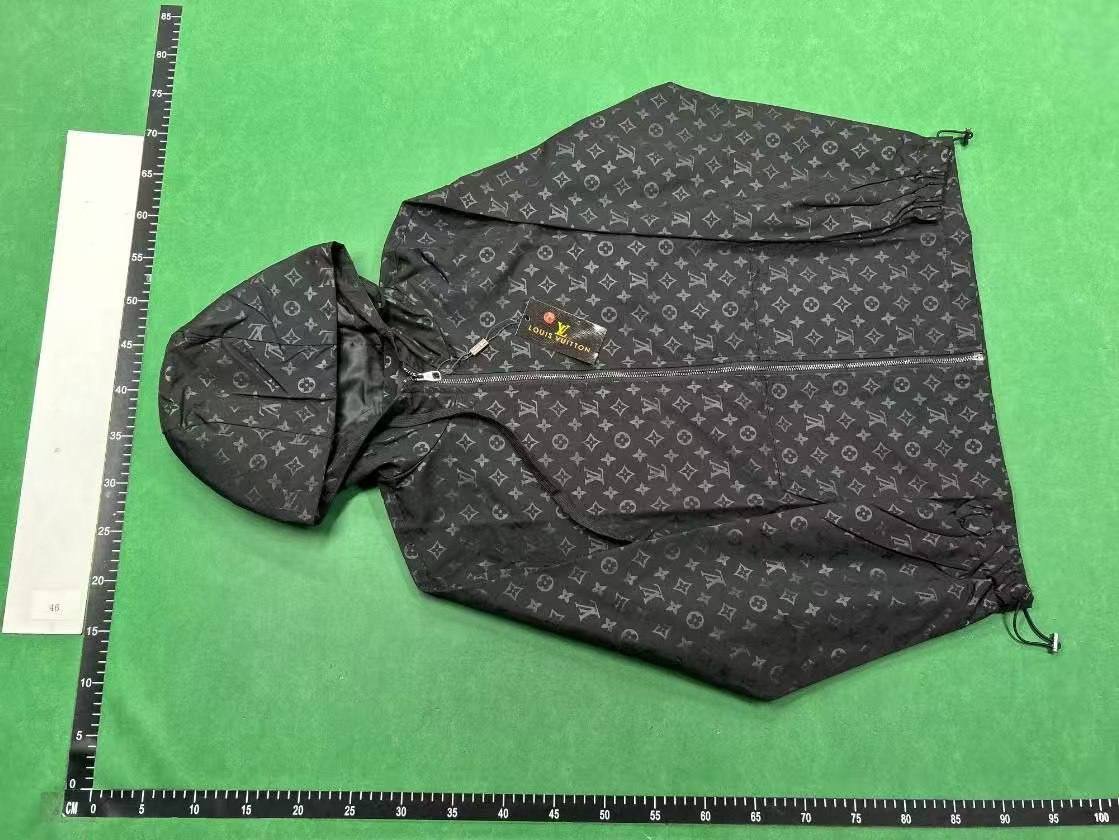 LVLouis Vuitton Interchange jacket WR24Vuitton outdoor jacket,double sided