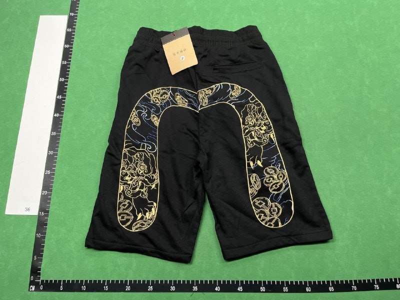 Evisu shorts  (40 CP)Summer Joker Shorts