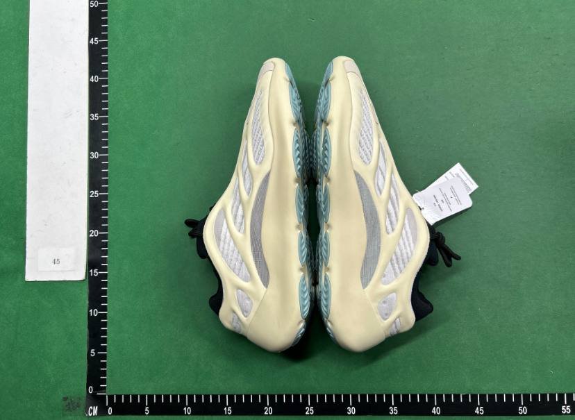 adidas originals Yeezy 700 Shoes   High Quality Shock Absorption Wear-Resistant Low-Top Old D Shoes