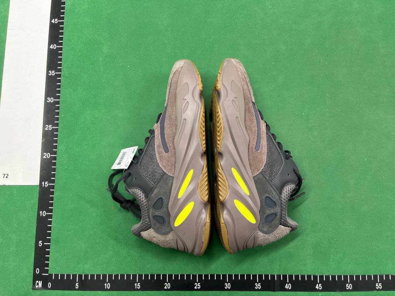 adidas originals Yeezy 700 Shoes   High Quality Shock Absorption Wear-Resistant Low-Top Old D Shoes