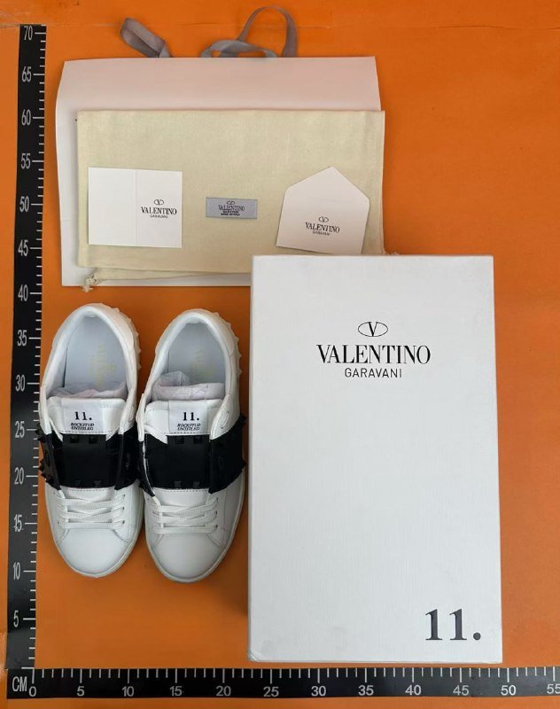 Valentino Shoes Sneakers  New fashion versatile fashion shoes 050