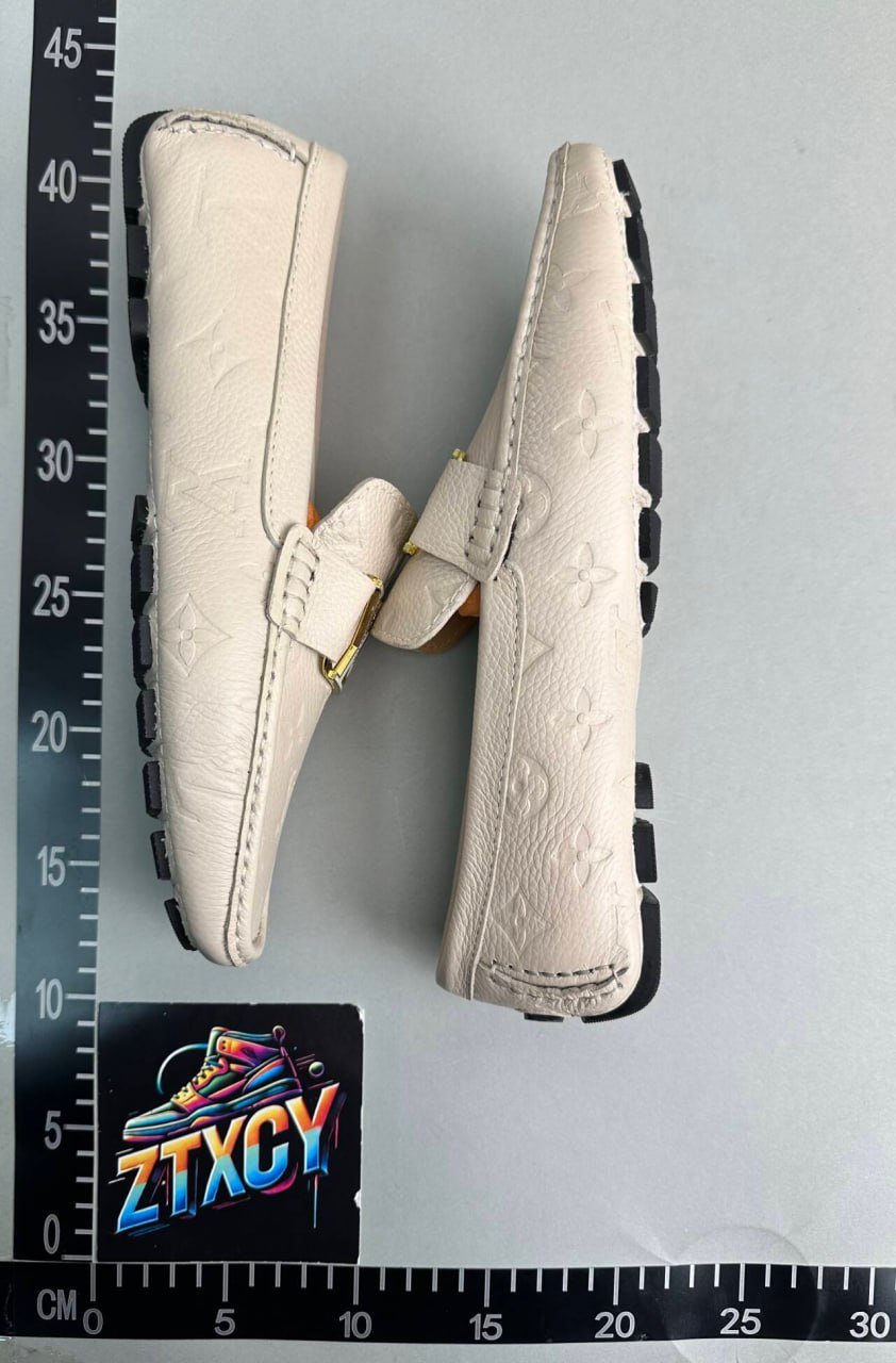  LV shoes   2025 new fashion bean shoes