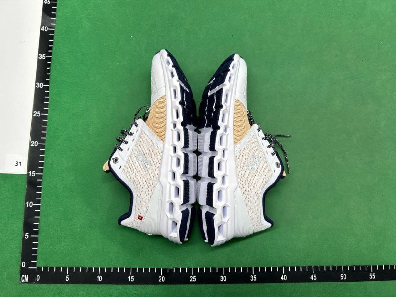  On clouds shoes   New fashion Joker tide shoes 022