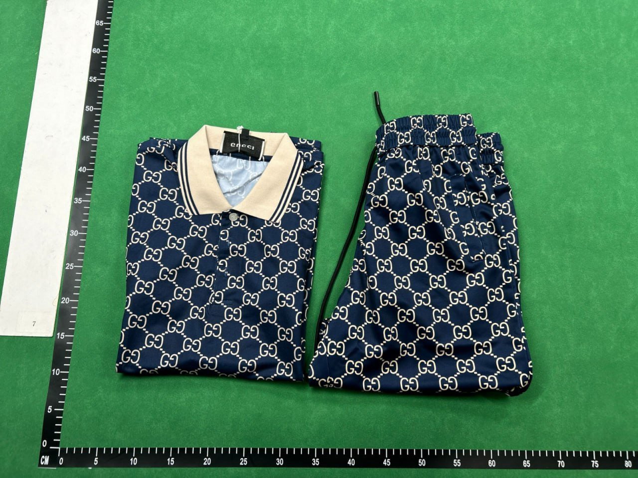 Article:LV /DIor  shorts / Swimshort and short sleeve/t-shirt/tee   OJ04 Original Summer Explosions Pattern Refreshing Shirt Shorts suit Collection