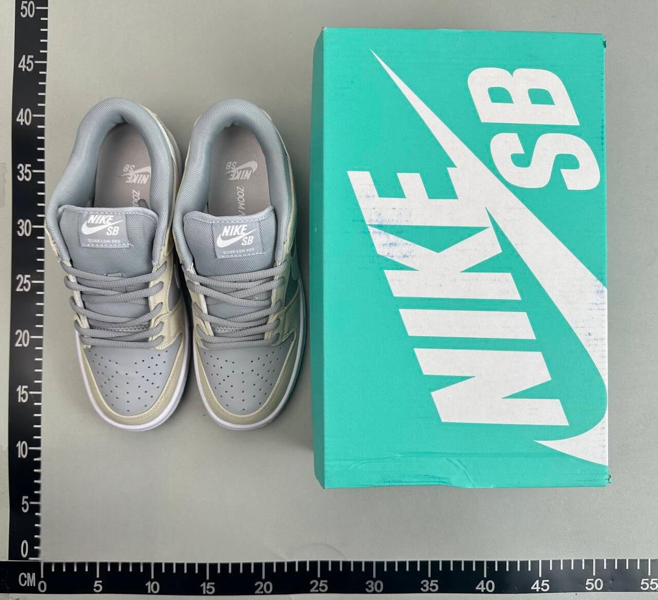 Classic low-top casual shoes collection