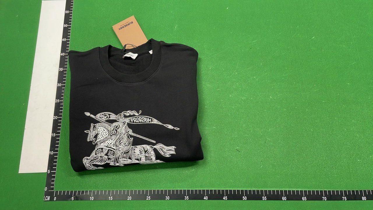 Autumn and winter fashion trend crew neck sweater 02