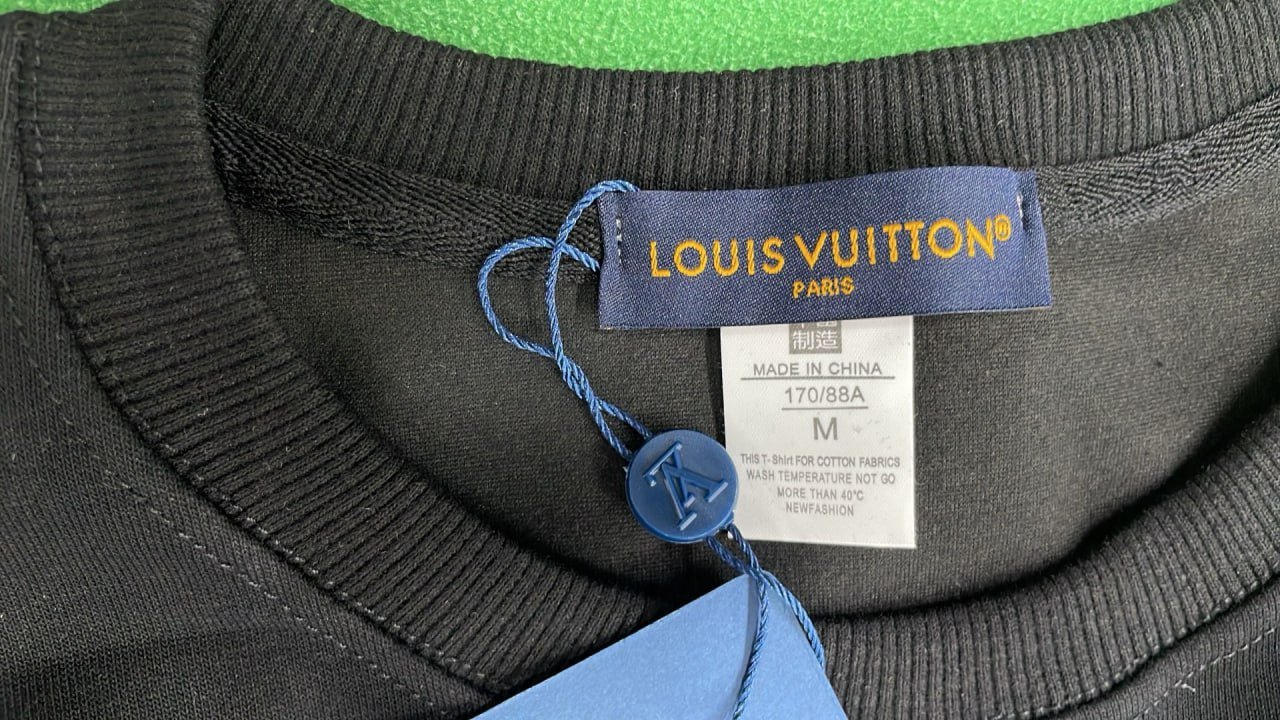 Autumn and winter fashion trend crew neck sweater 01