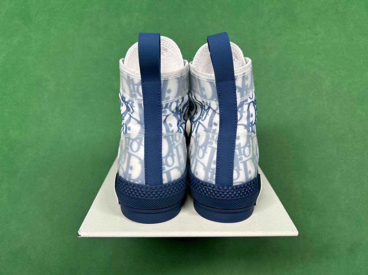 High Quality Fashion Casual sneaker 14