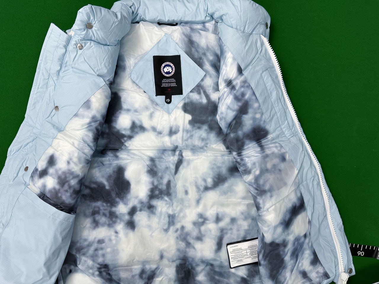 Autumn and Winter Vest Jacket for Men and Women Outer Wear Thickened Warm