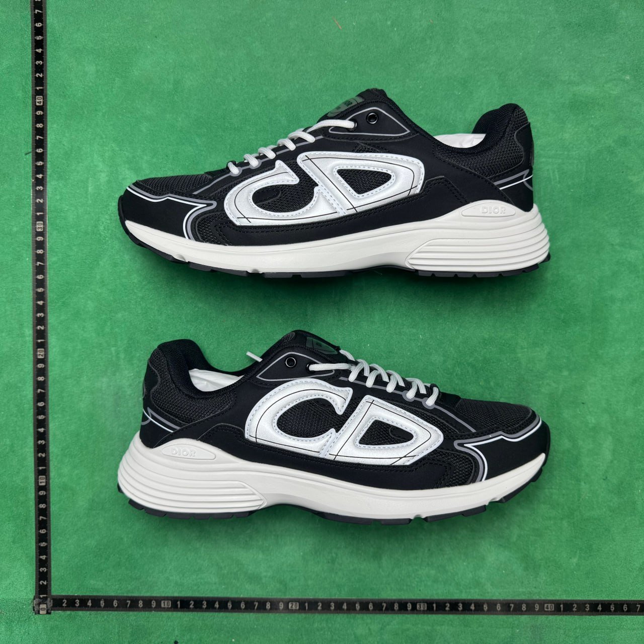 B30 polychromatic set link CY