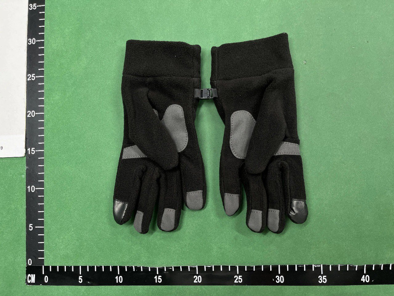 Youth trend gloves titi