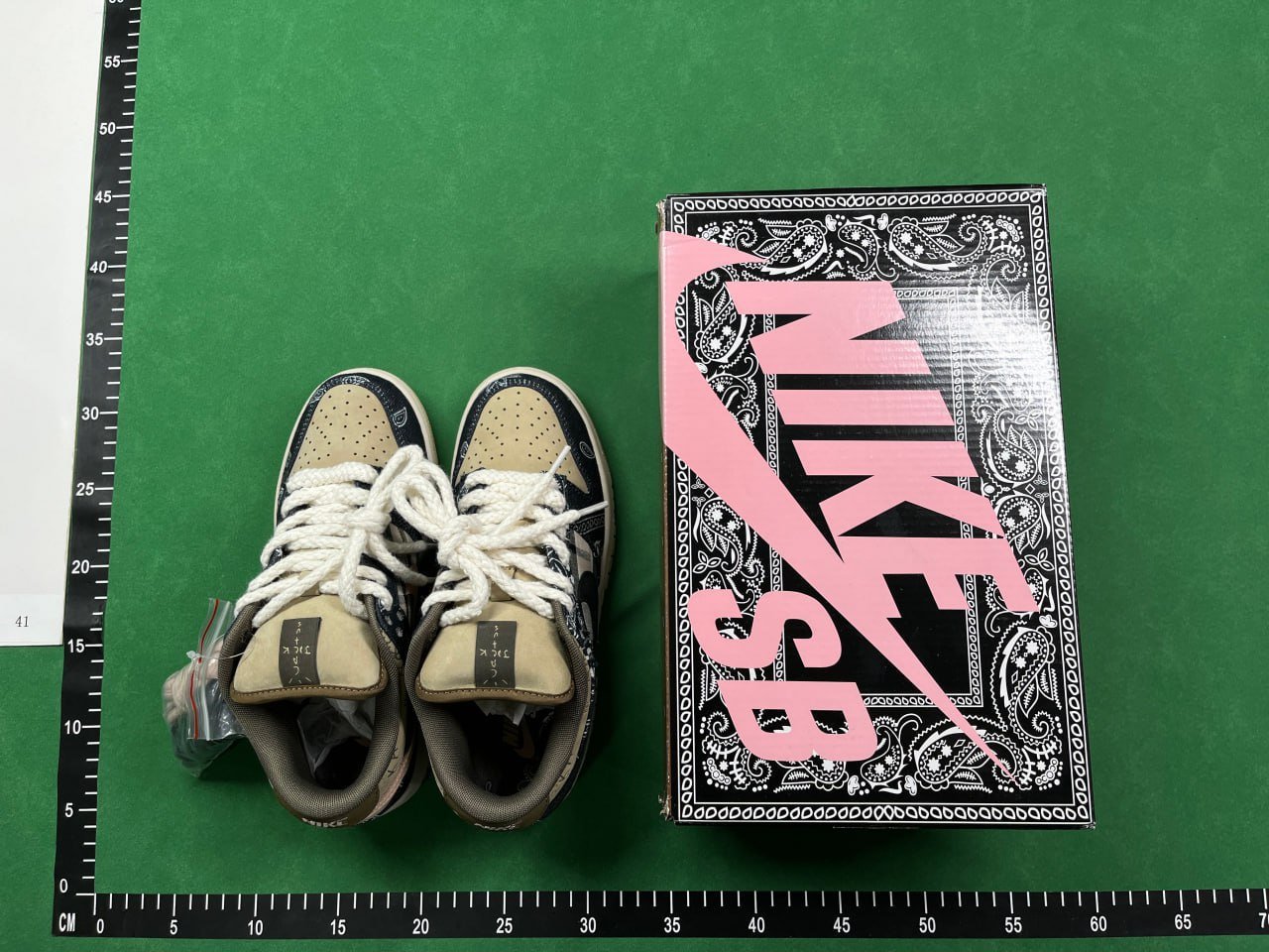 Low-cut Cashew Flower Casual Shoes