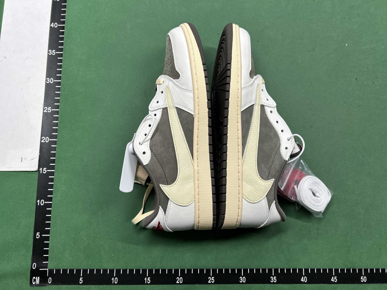 Fashion sneakers for men and women003