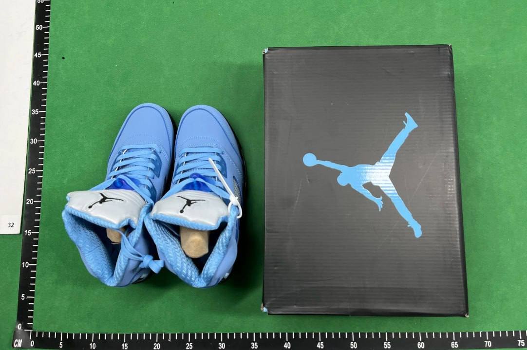 Joe 5 Men and Women Sports Basketball Shoes