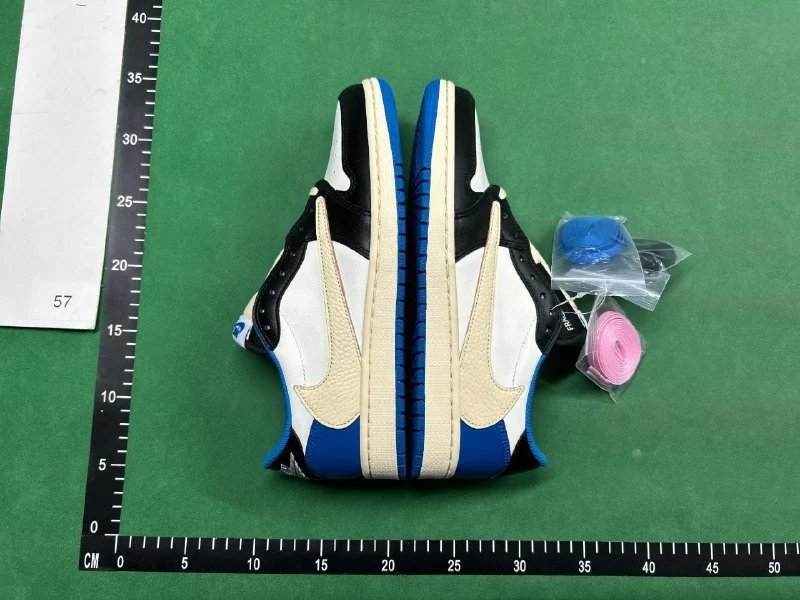 high quality fashion shoes gift 1 paris of socksFA