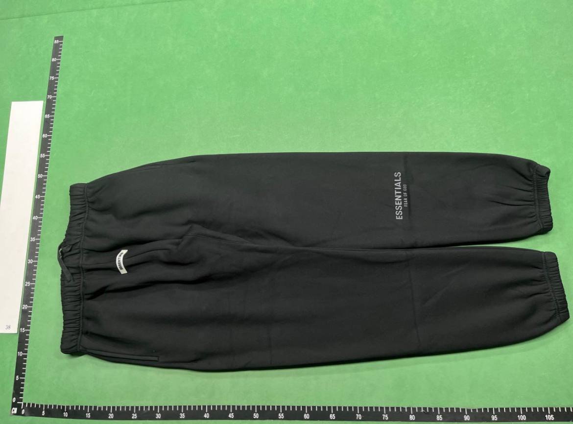 Sweatshirt and trousers collection