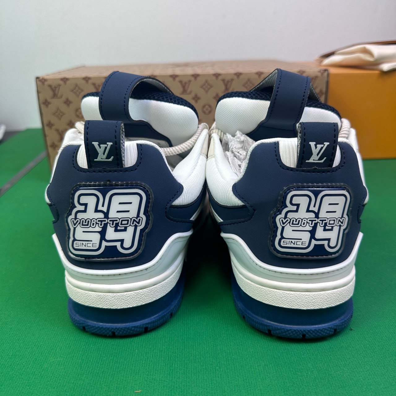 Versatile classic fashion shoes