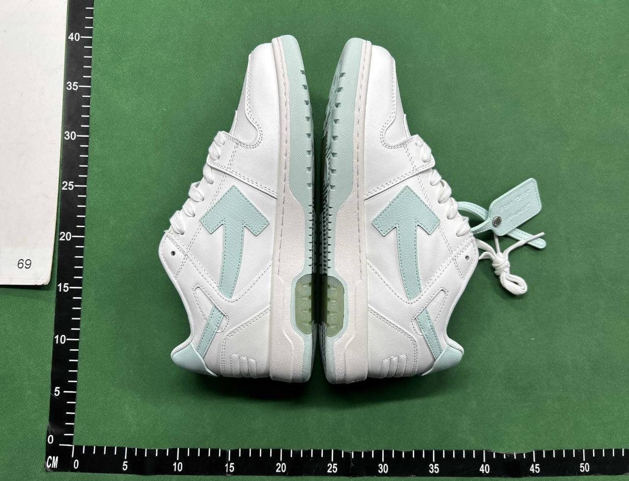 Low-top retro casual shoes lovers with 008