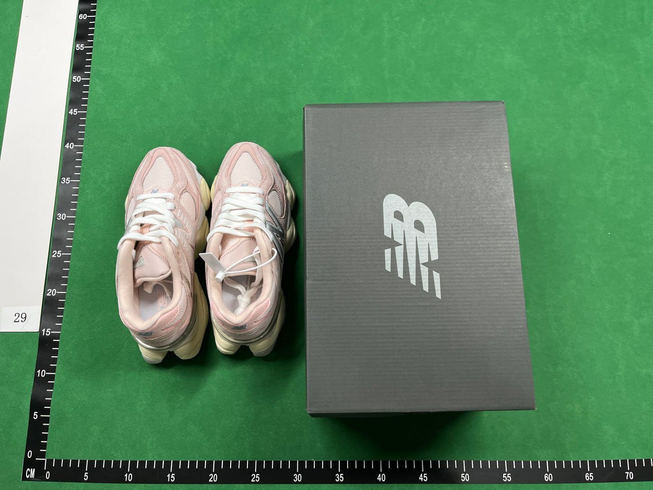 High Quality Fashion Casual sneaker 18