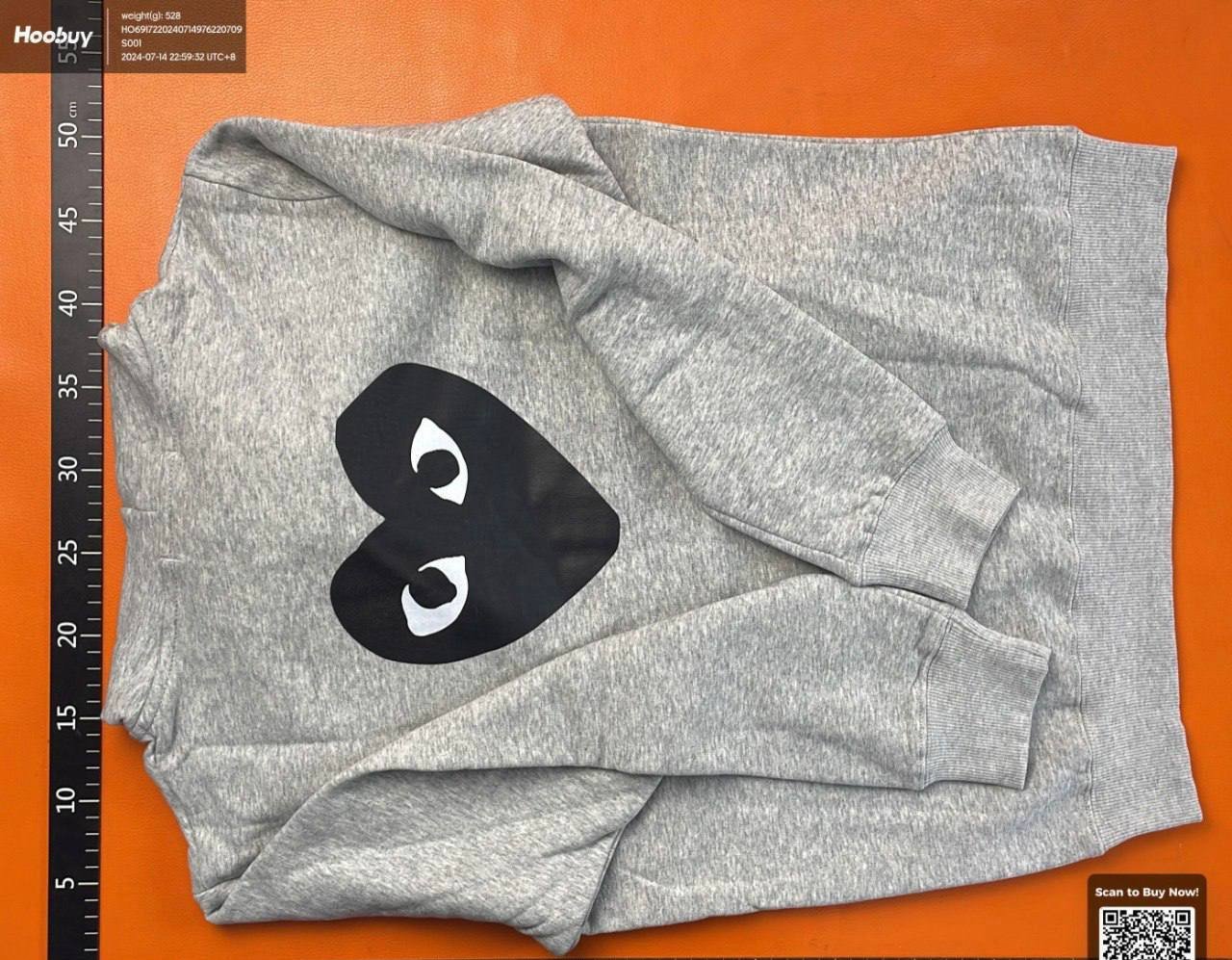 Small black heart embroidery autumn and winter long sleeve fleece-lined sweater