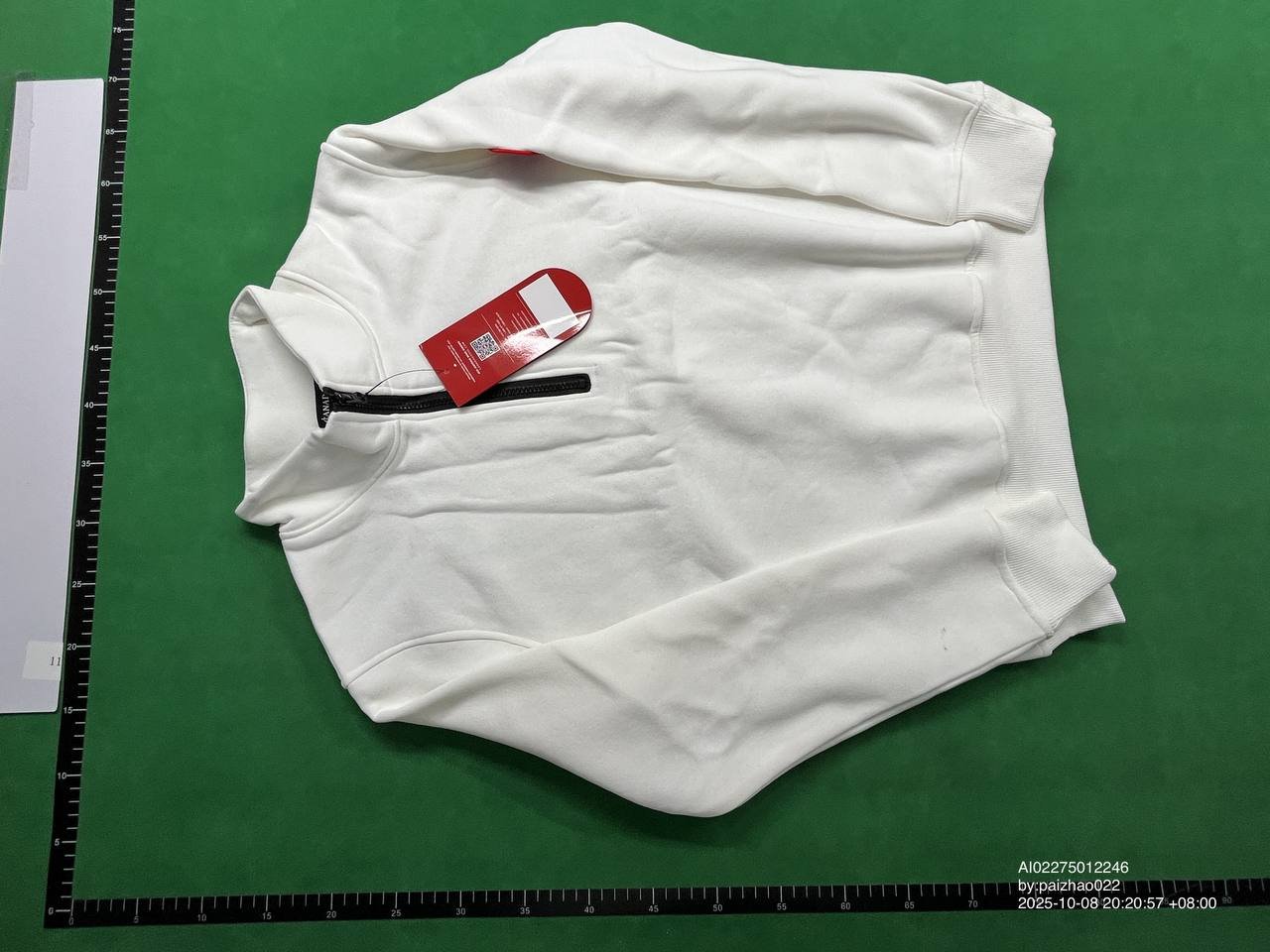 Half zipper solid color plus velvet sweater no quality problem does not support return